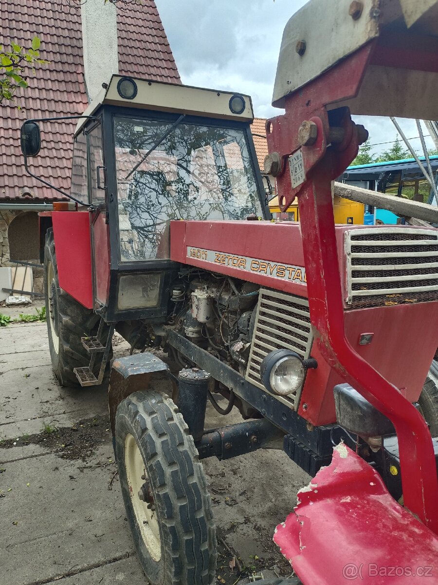 Traktor Zetor 12011