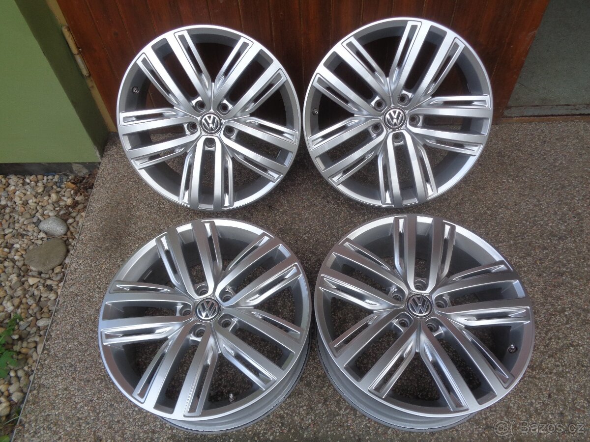 Alu kola/disky 5x112 r19 Originál VW - Auckland