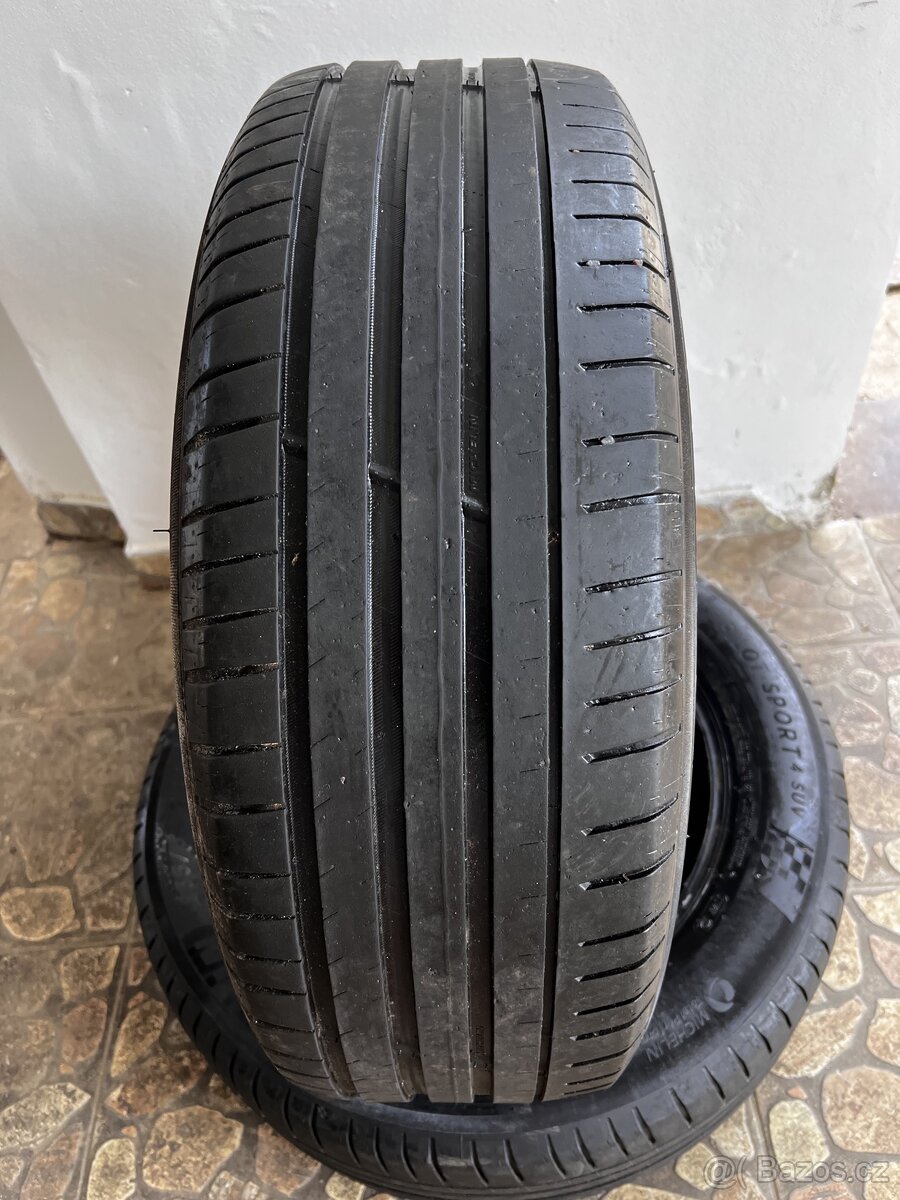 Letní pneu Michelin 235/60/18