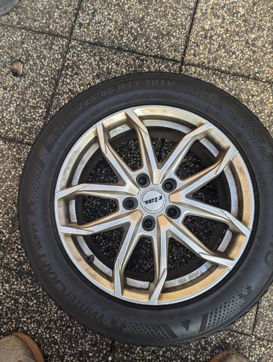 ALU kola s pneu kumho zimní 225/55/17