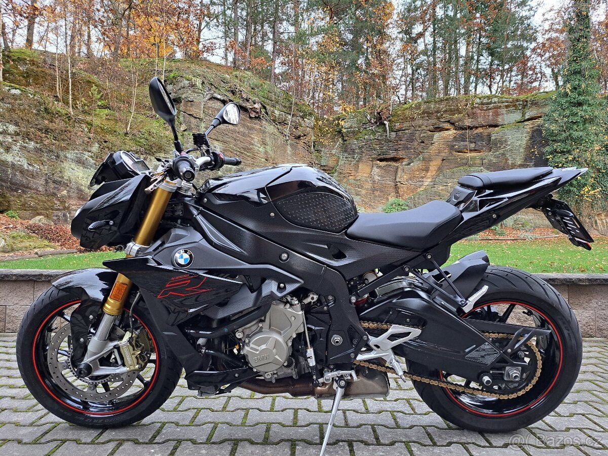 BMW S 1000 R - TOP STAV + VÝBAVA, AKRAPOVIČ