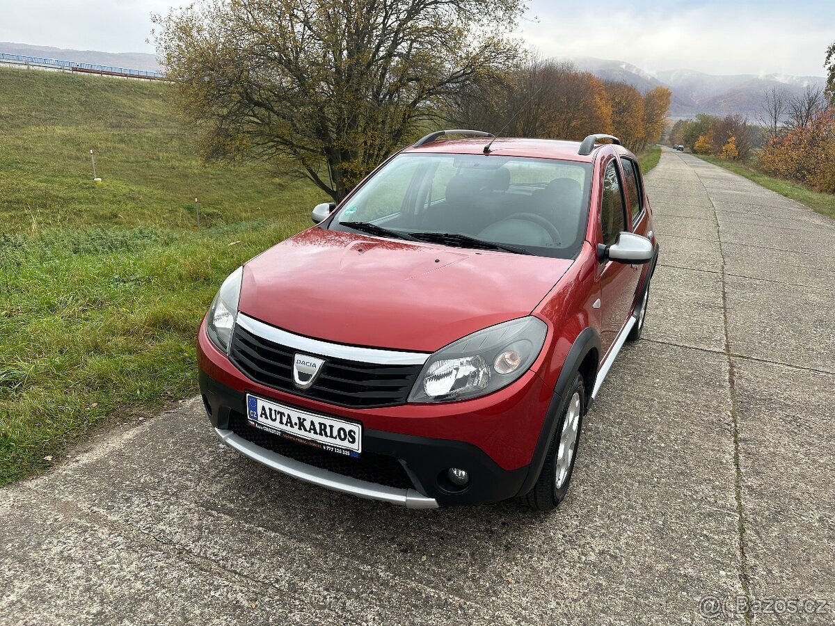 Dacia Sandero STEPWAY 1,6i 62KW TAŽNÉ ZAŘÍZENÍ,TOP STAV