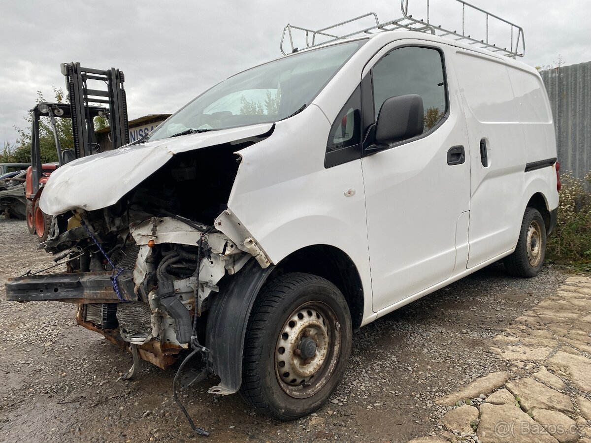 Náhradní díly z Nissan NV200