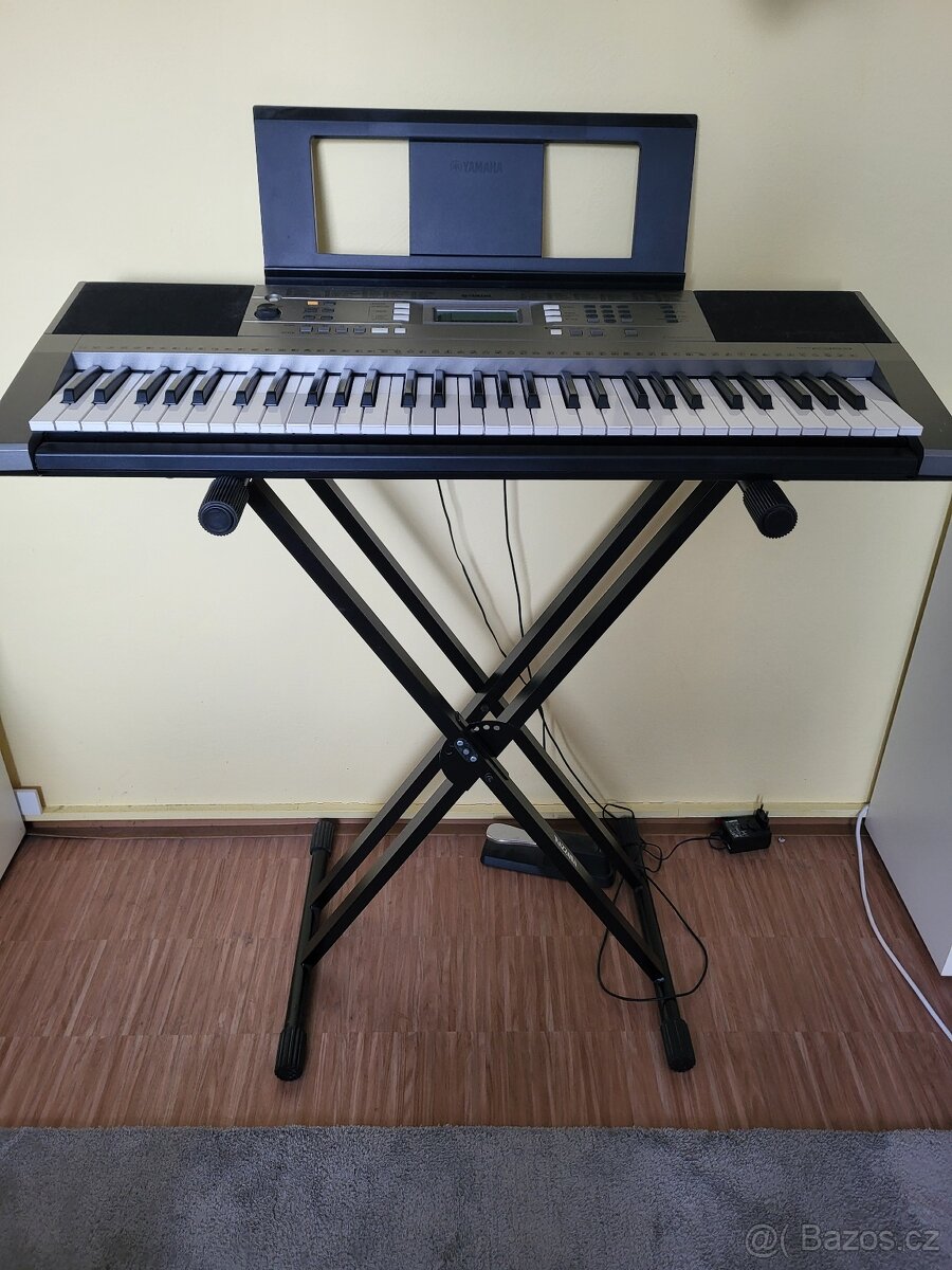 Yamaha PSR-E353