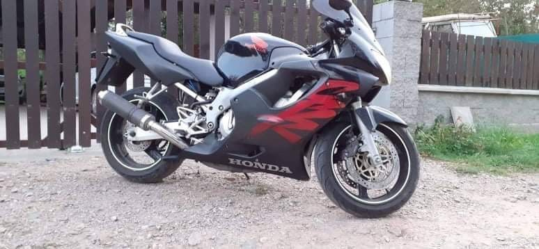 Honda cbr 600 f