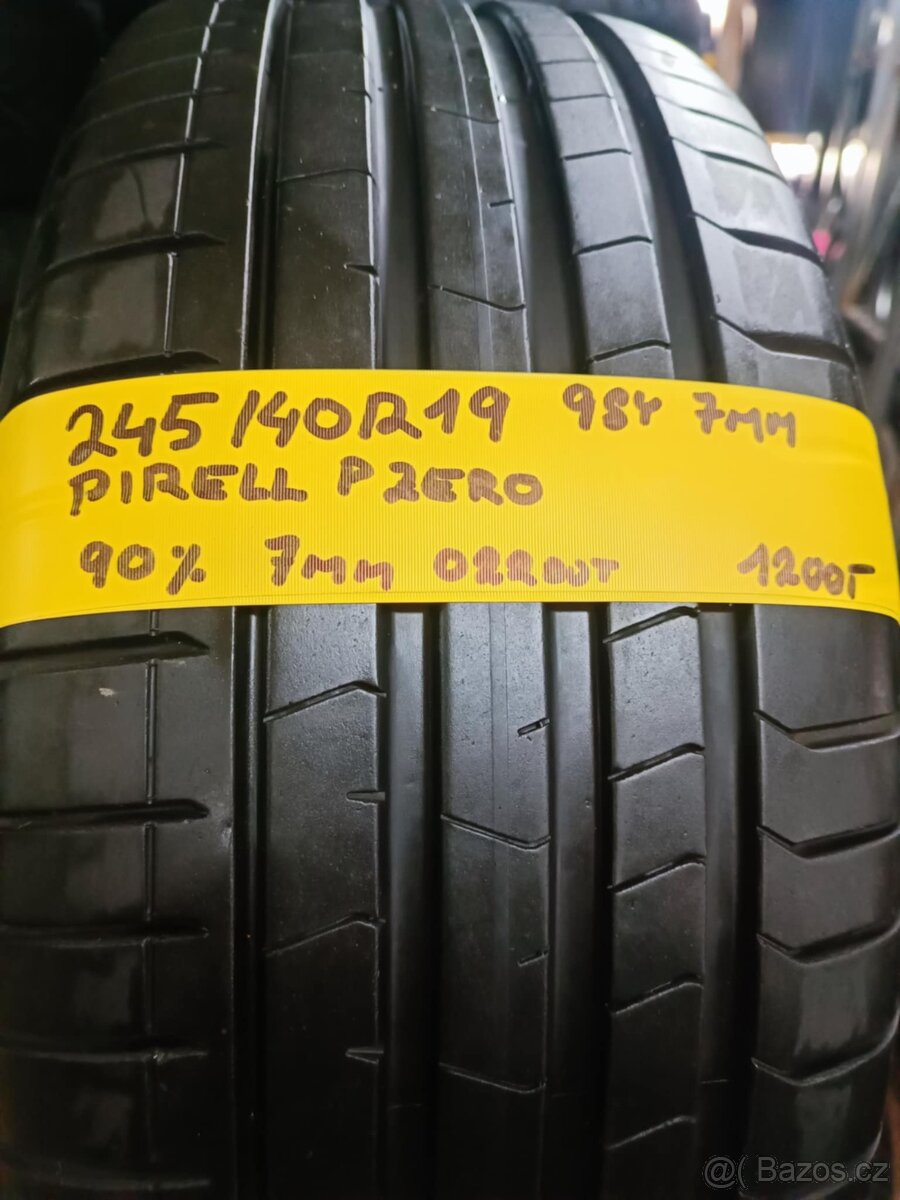 245/40r19 zánovní letní pneu Pirelli