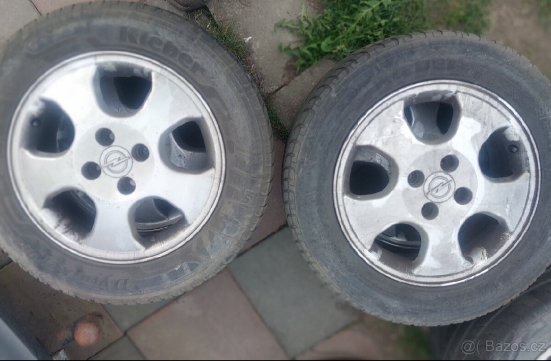 ALU Opel alu letni kola 195 60 15R ET 49 4x100