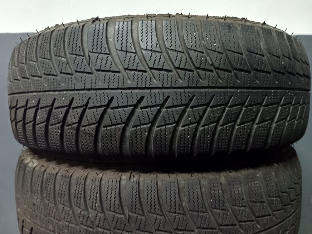 215/65 R17 BRIDGESTONE (0416)