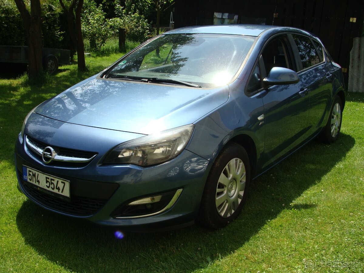 Opel Astra 1,6 Active - 85kW, 2014 LPG