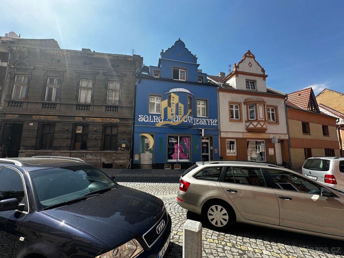 Prodej, rodinný dům, centrum Jirkova