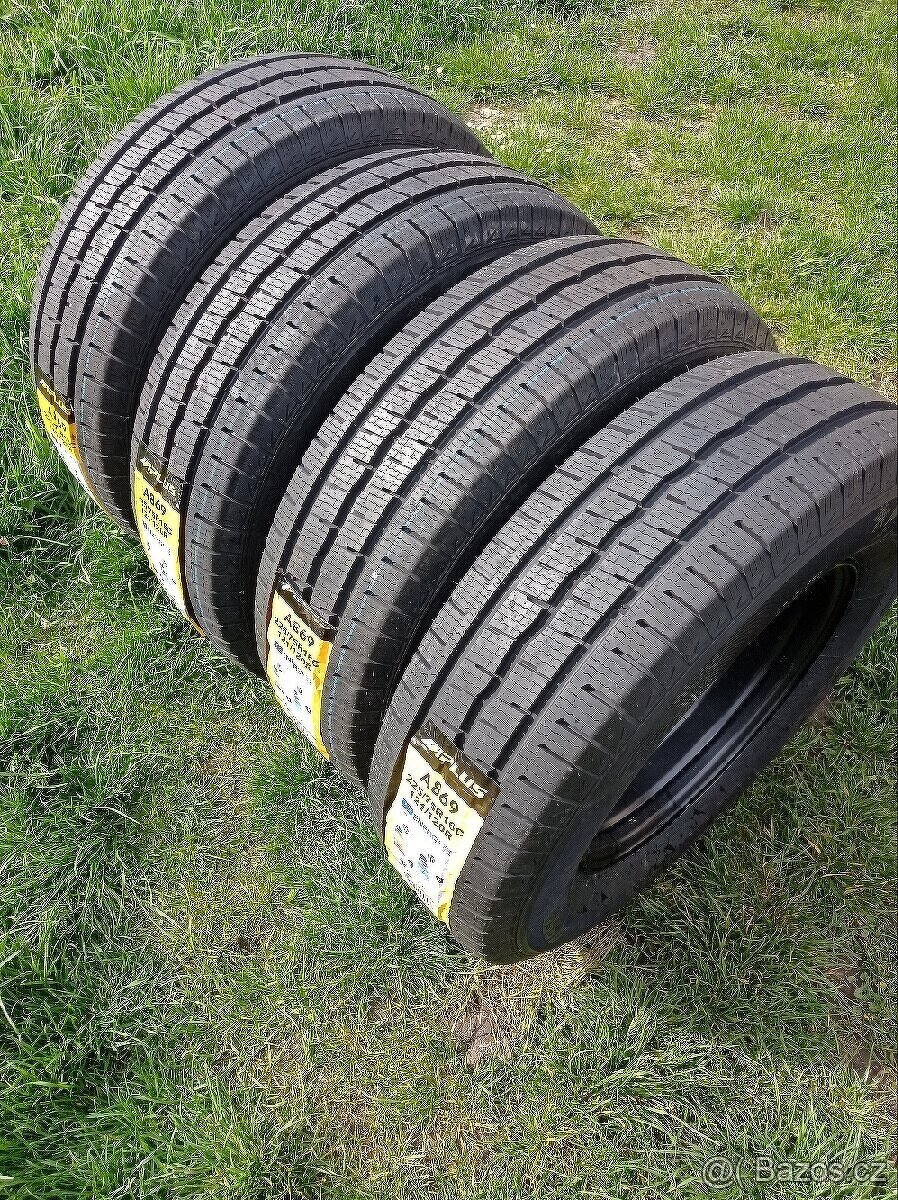 NOVE ZIMNÍ Pneu 225/75 R16C" 121/120R M+S