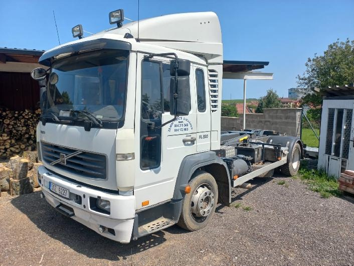 Volvo FL 6 Kontejner