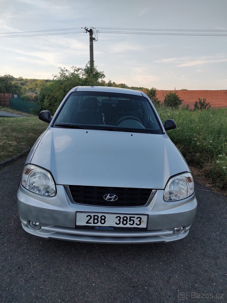 Hyundai Accent LC 1.4 63kW benzín r.2005