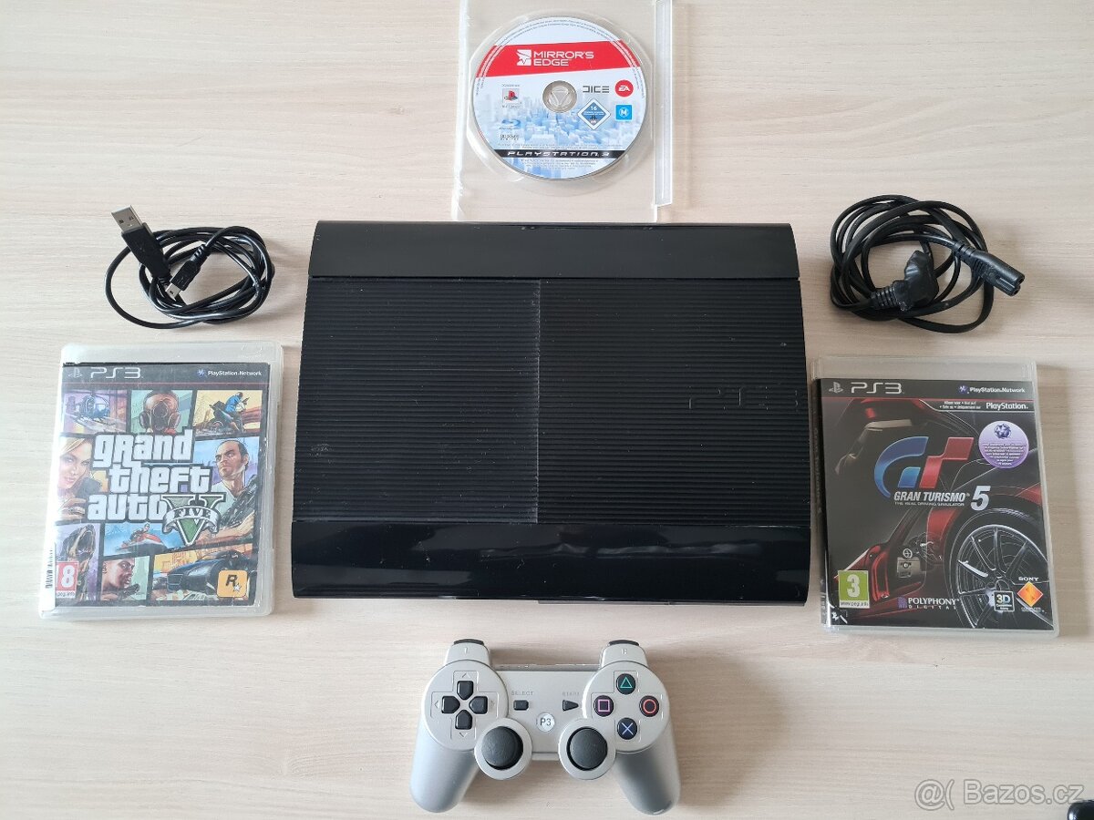 Playstation 3 superslim + hry + kabeláž, možnost vyzkoušet.