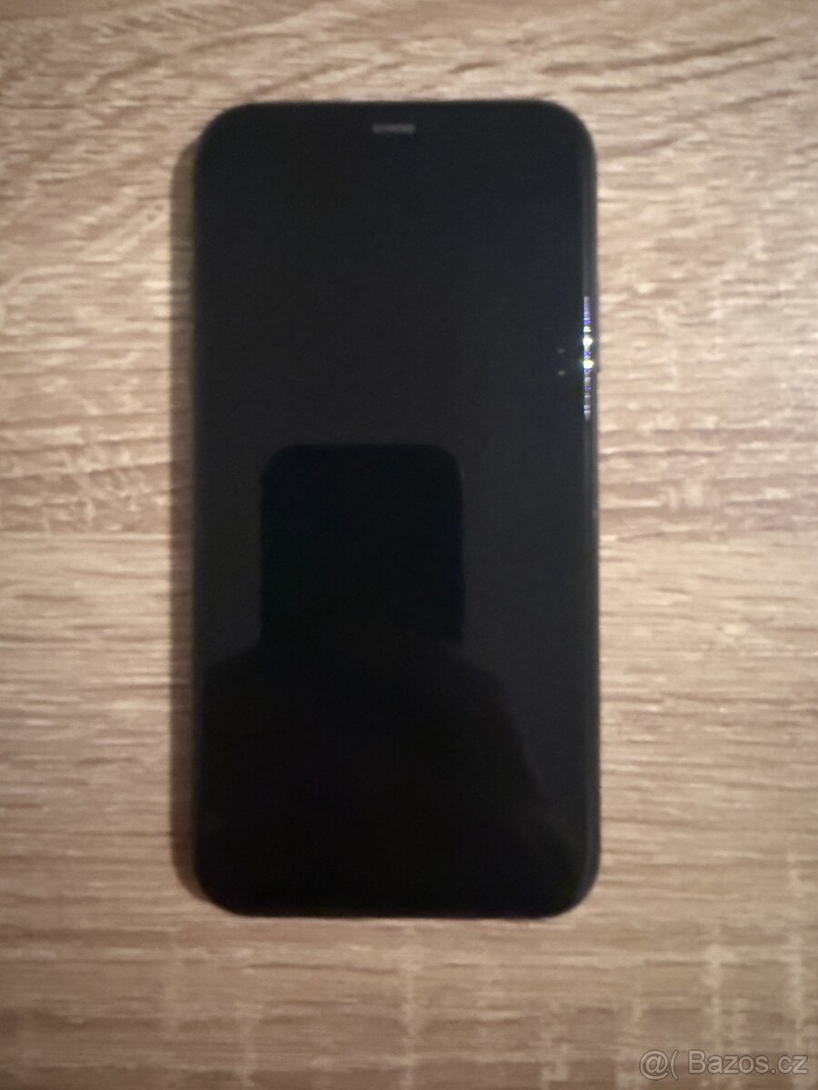 iPhone 11, 64GB Space gray + Sklo + kryt