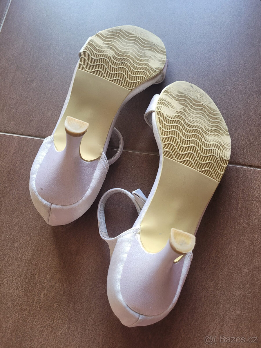 Svatební boty zn. Caxa, vel. 39