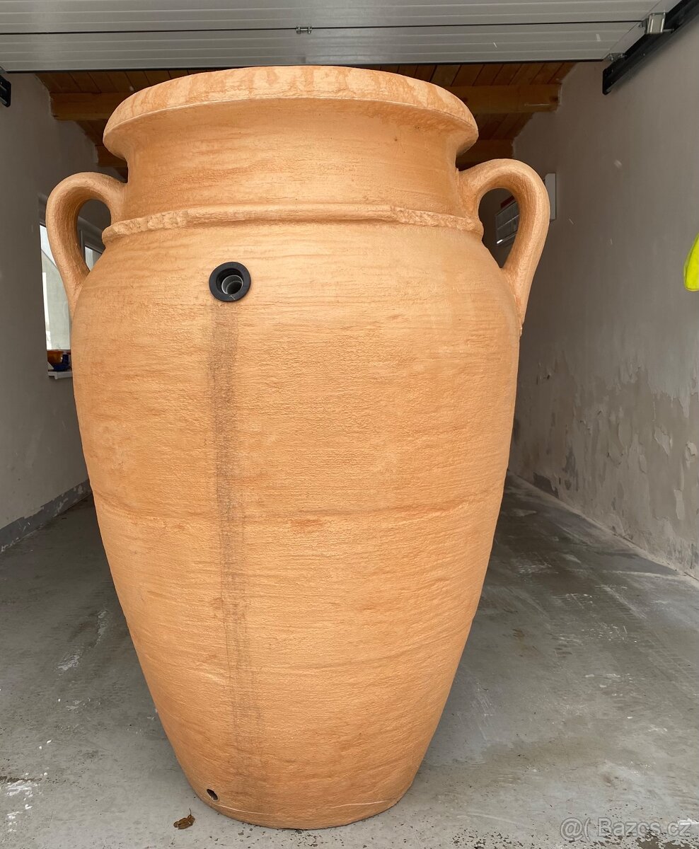 ZÁSOBNÍK NA DEŠŤOVOU VODU AMPHORA 600 L