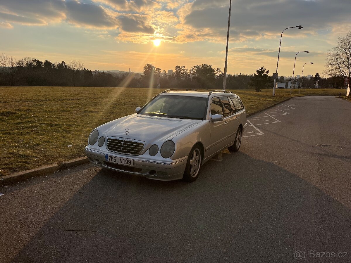 Mercedes W210