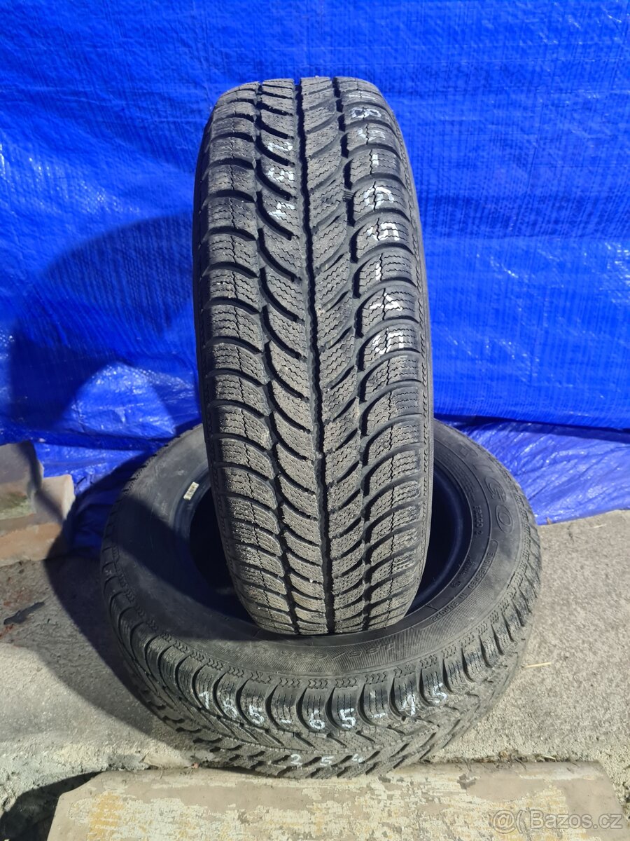 Zimní pneu 185/65 R15 Debica 2Ks