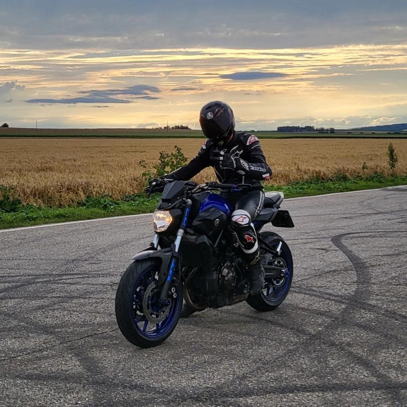 Yamaha mt 07