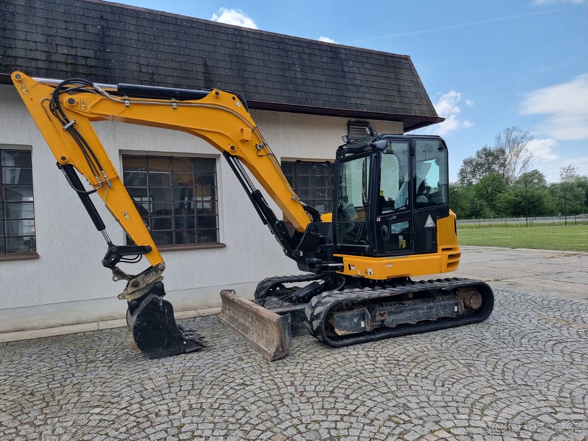 JCB 86 C-2 2021 v TOP stavu s 950mth