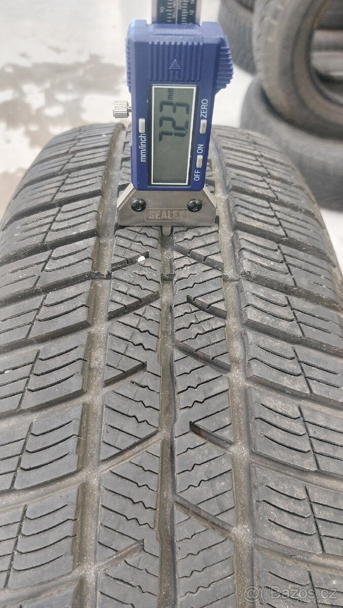 Zimní pneu 185/60 R15