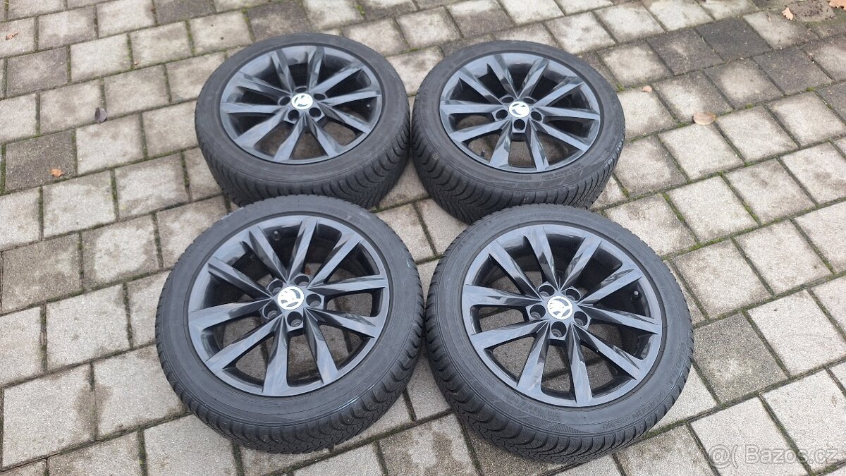 Alu kola Škoda 16" 5x100 pneu 215/45 R16 3-5mm Fabia