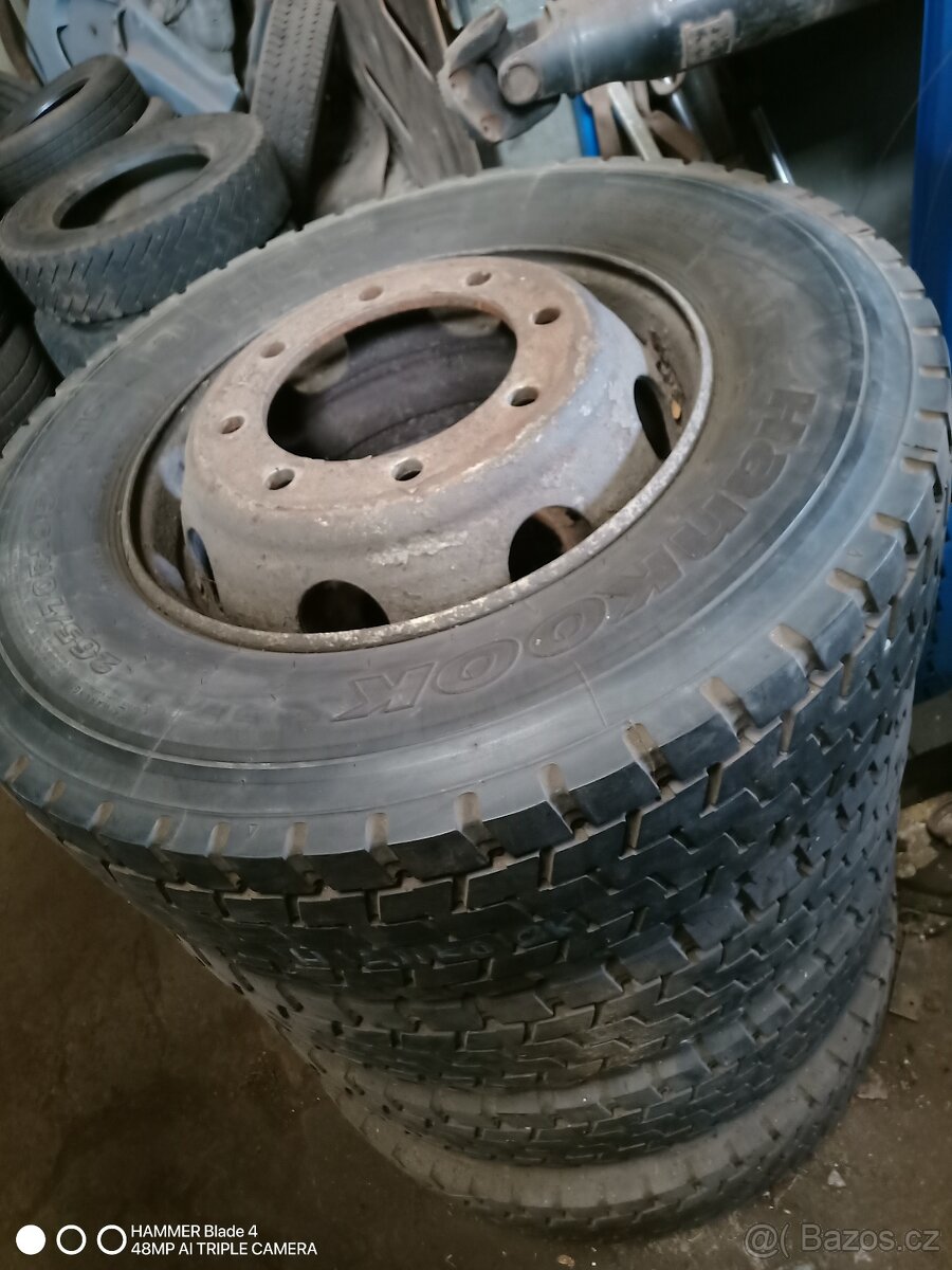 Sada 4ks pneu Hankook s diskem 265/70 R19,5 na Iveco