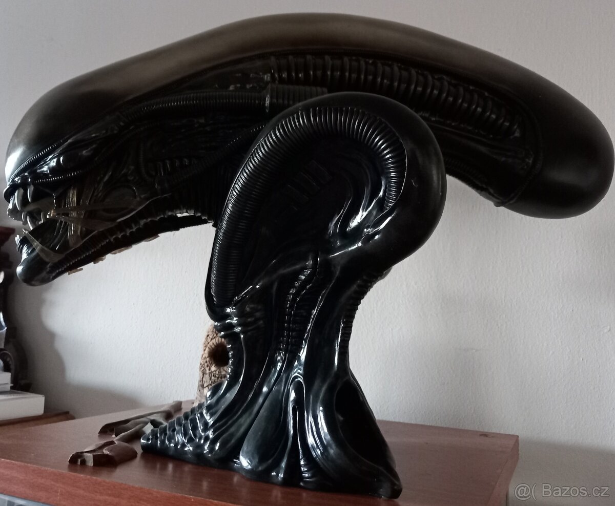 Sideshow  Alien Big Chap bust