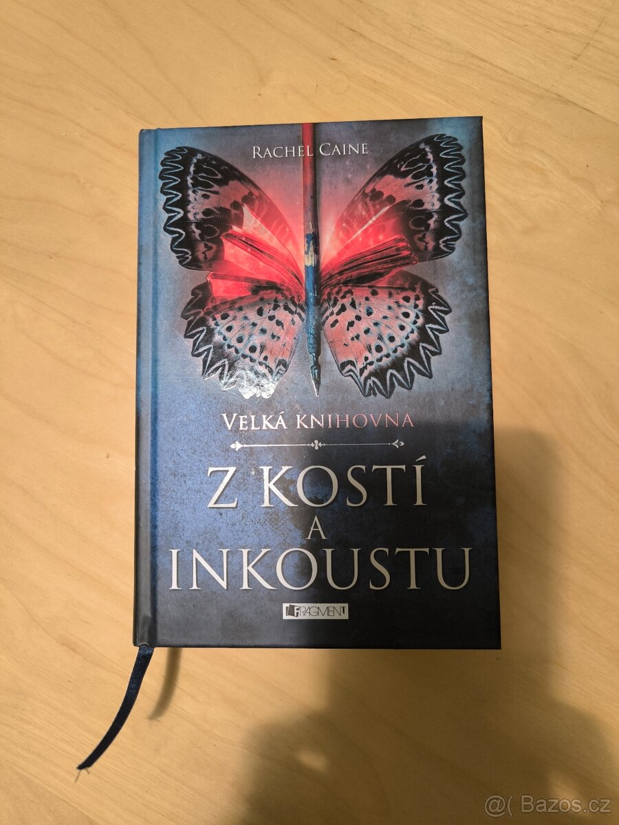 Z kostí a inkoustu Rachel Caine