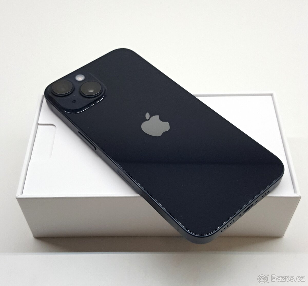 Apple iPhone 14, 128GB, Midnight - záruka 12 měsíců