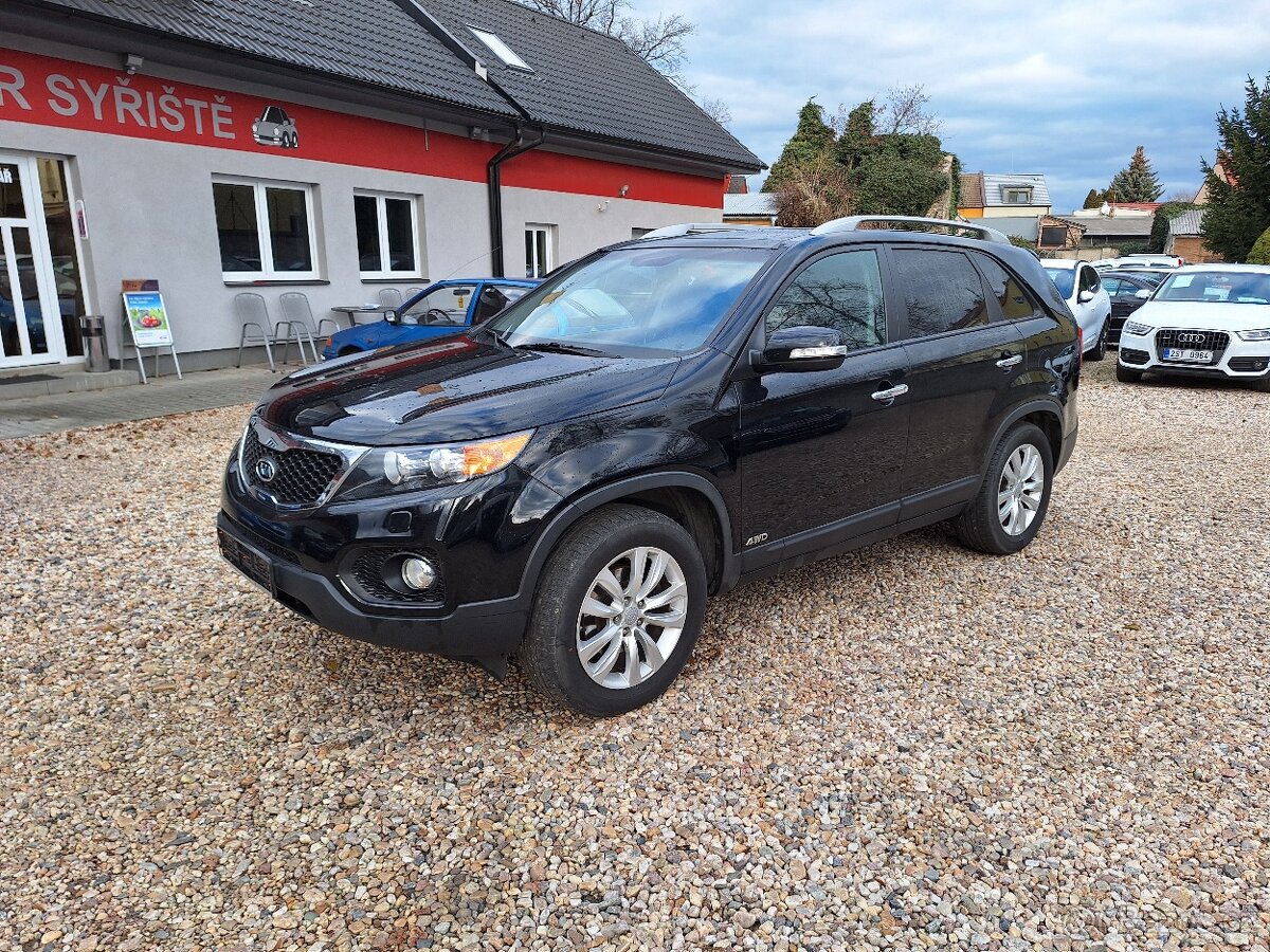 Kia Sorento 2.2 CRDi 145KW 4x4 Automat , S.kniha + Zimní kol