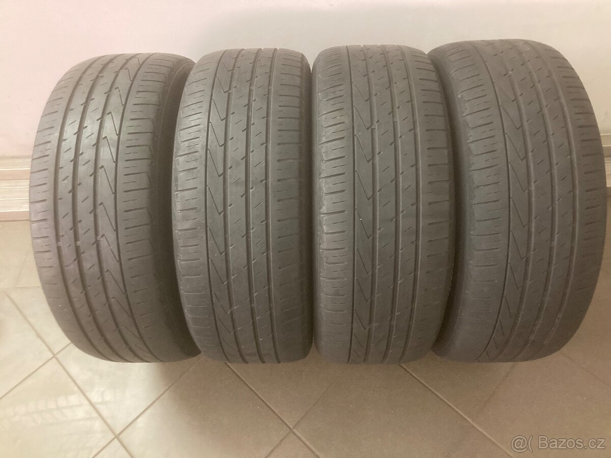 Hankook 235/55 R18 100V