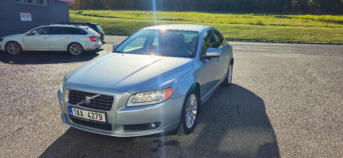 Volvo S80 T6