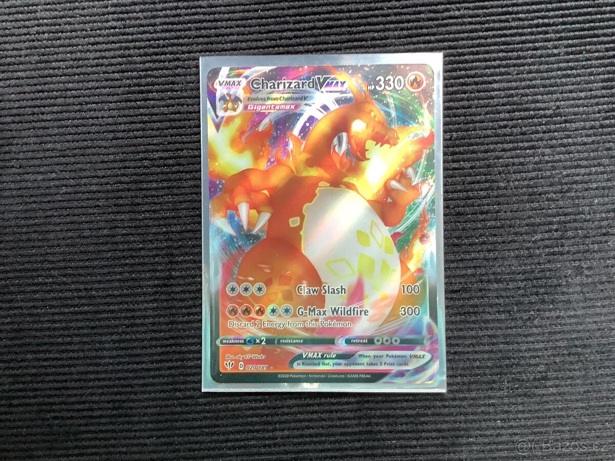 Pokemon karta / Charizard VMAX