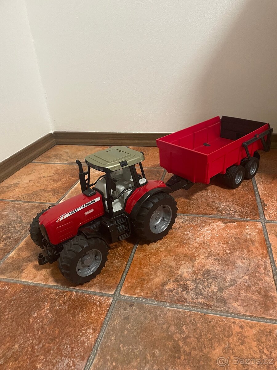 Bruder - Massey Ferguson s vozem