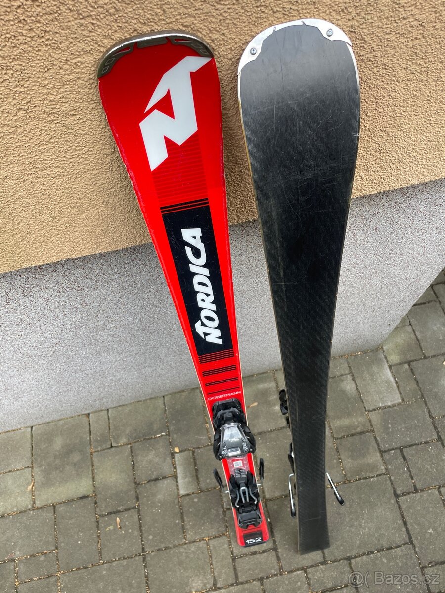 Lyže Nordica 152cm