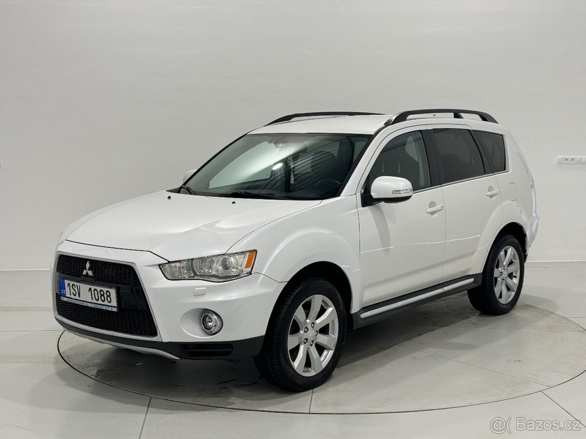 Mitsubishi Outlander 4x4, 7 míst, 2012