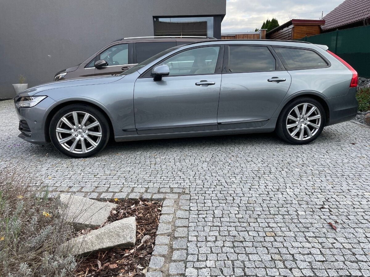 Volvo V90 D5 173kW AWD Panorama INSCRIPTION