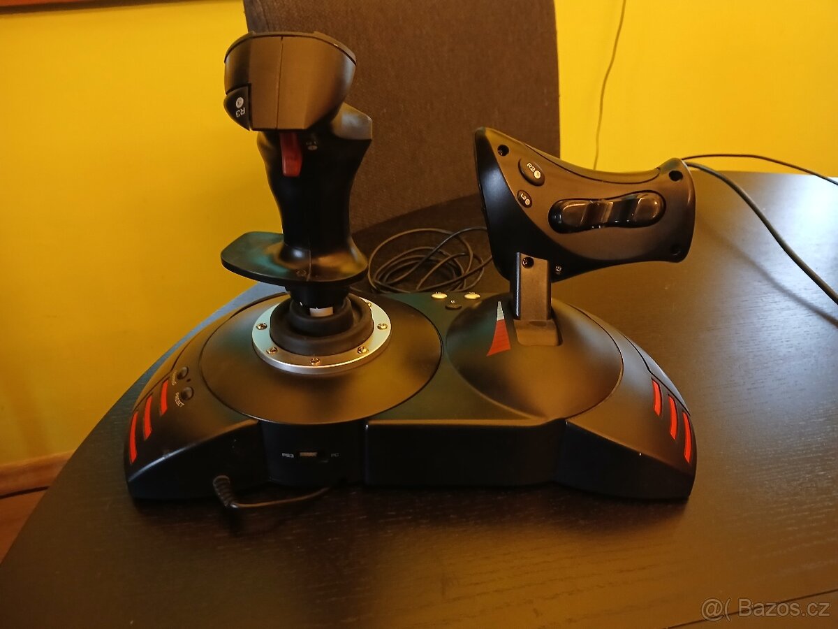 Thrustmaster T.Flight Hotas X