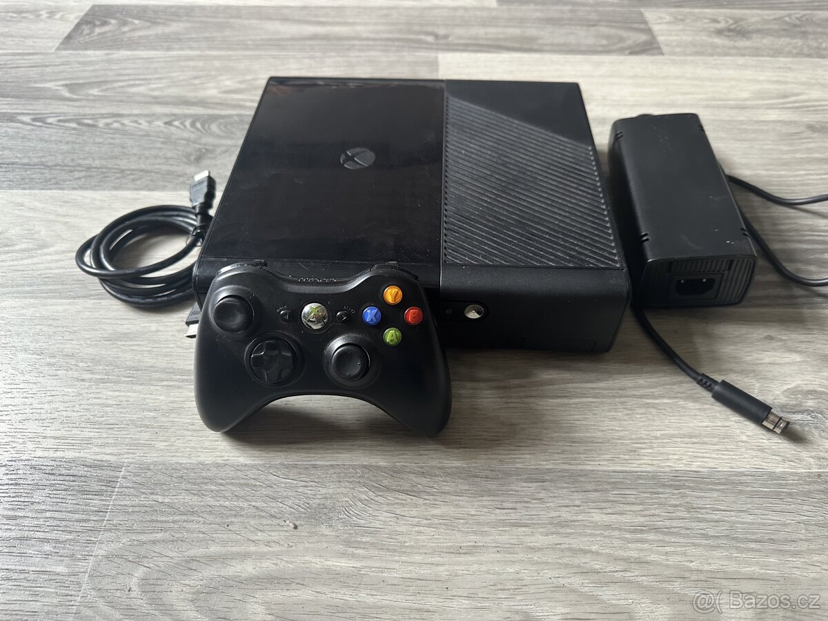 Xbox 360 E 500gb + 3 hry