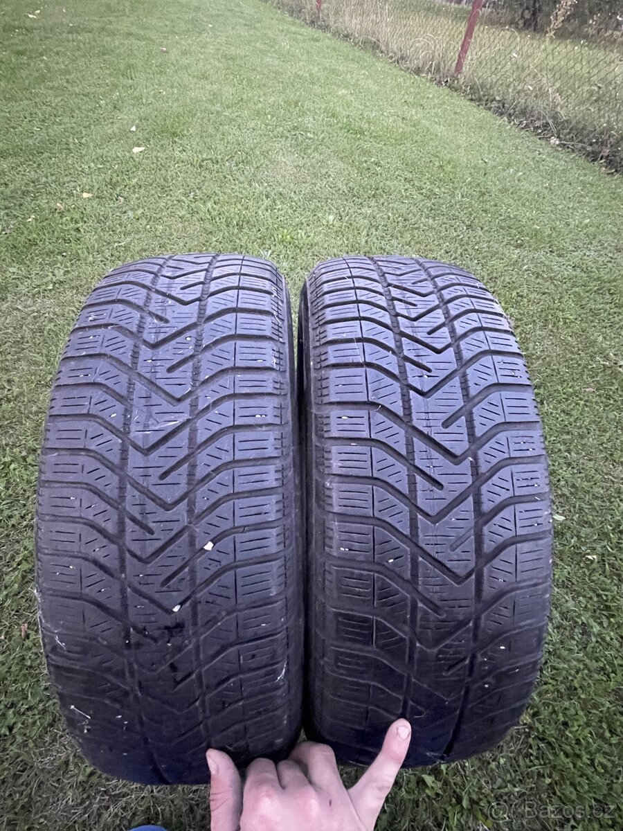 Zimní pneu Pirelli 205 65 R15