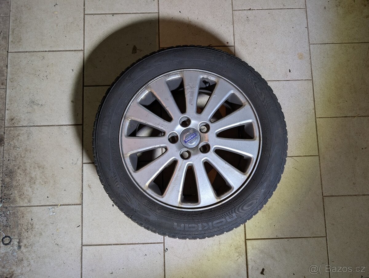 Zimní alu sada Volvo 5x108 R16 + Nokian WRD4 205/55 R16