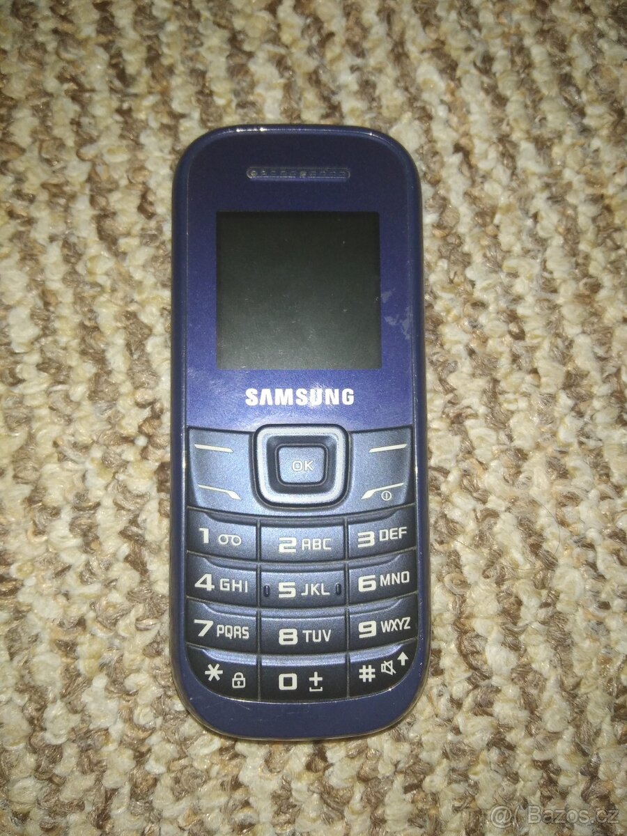 Telefon Samsung 1200M