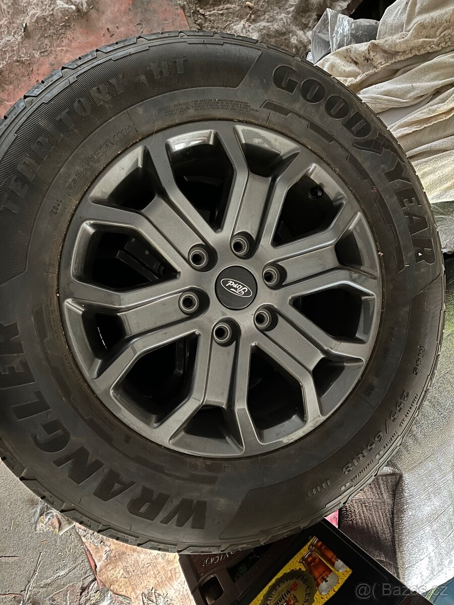 Pneu 4ks 255/65R18