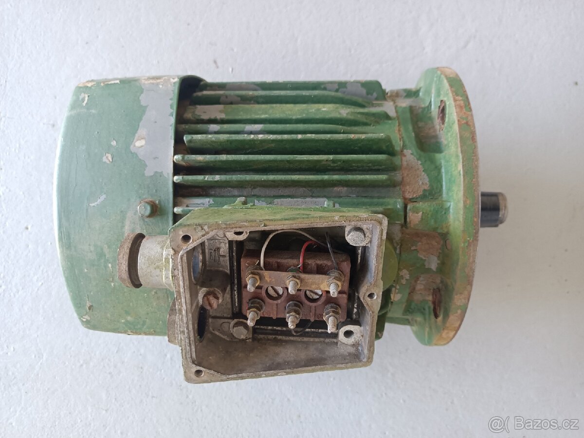 Elektromotor přírubový 380V.