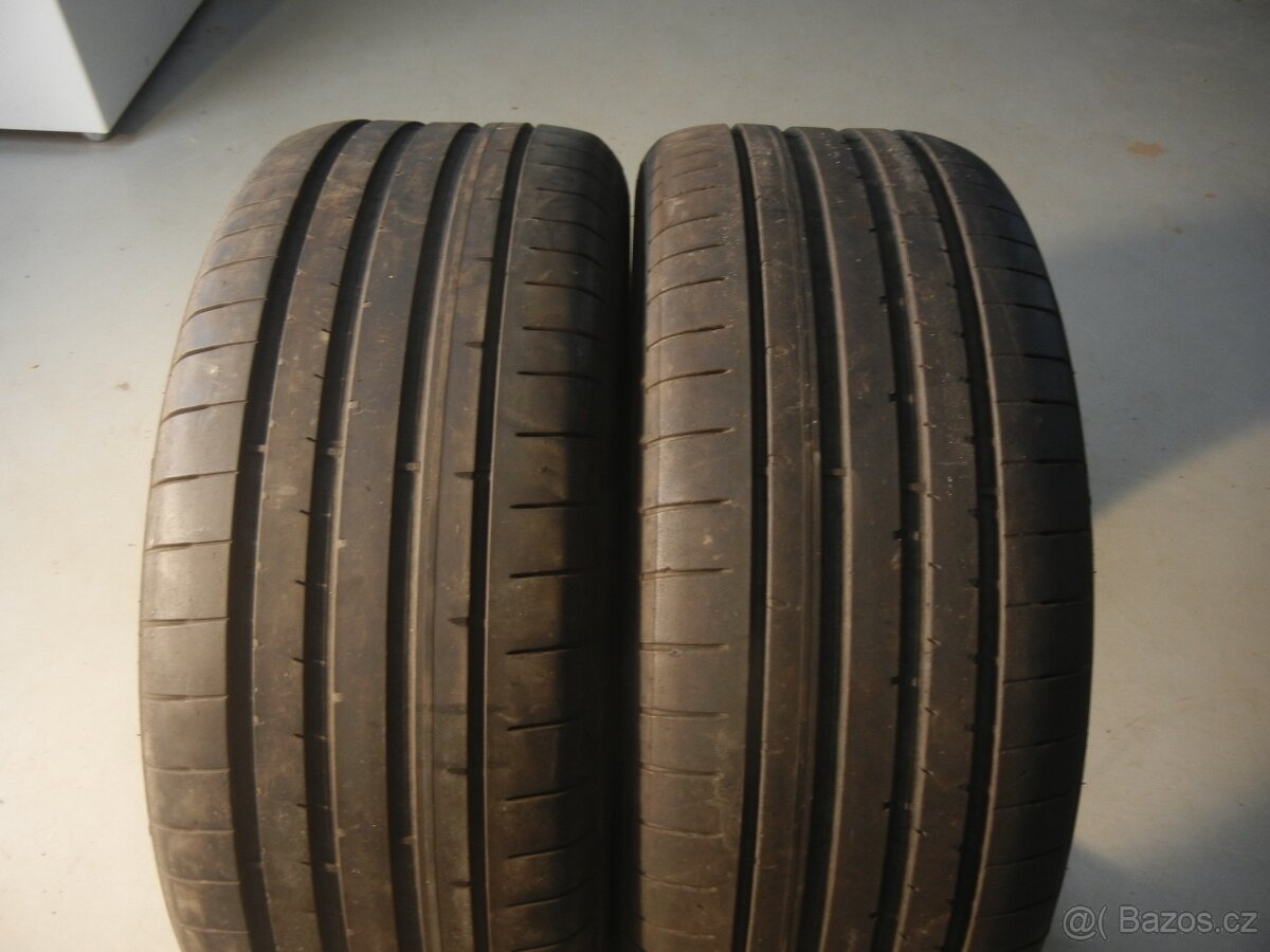 Letní pneu Dunlop 235/50R18