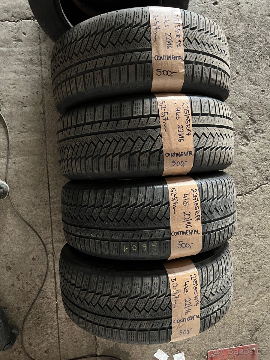 235/55R17 Continental