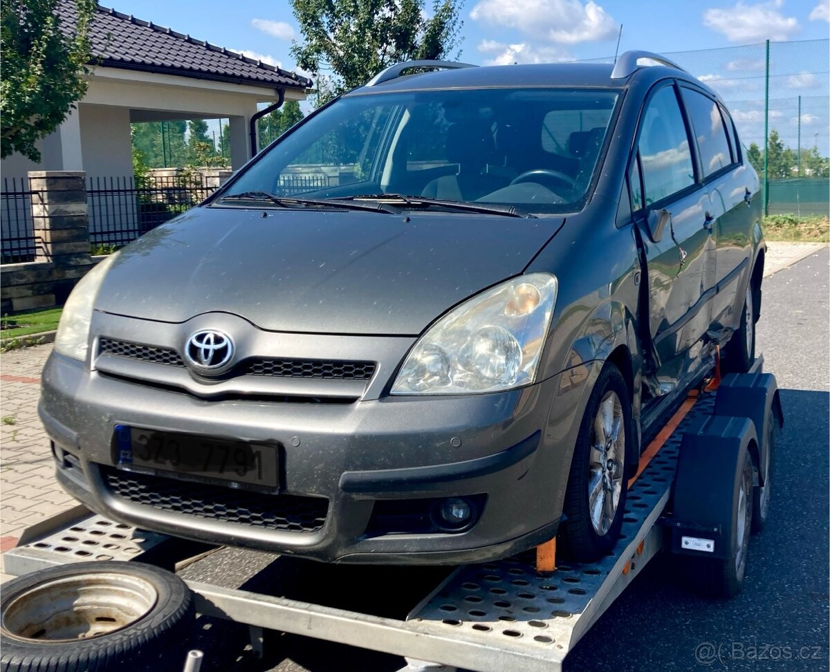 Toyota Corolla Verso 2,2 100kw