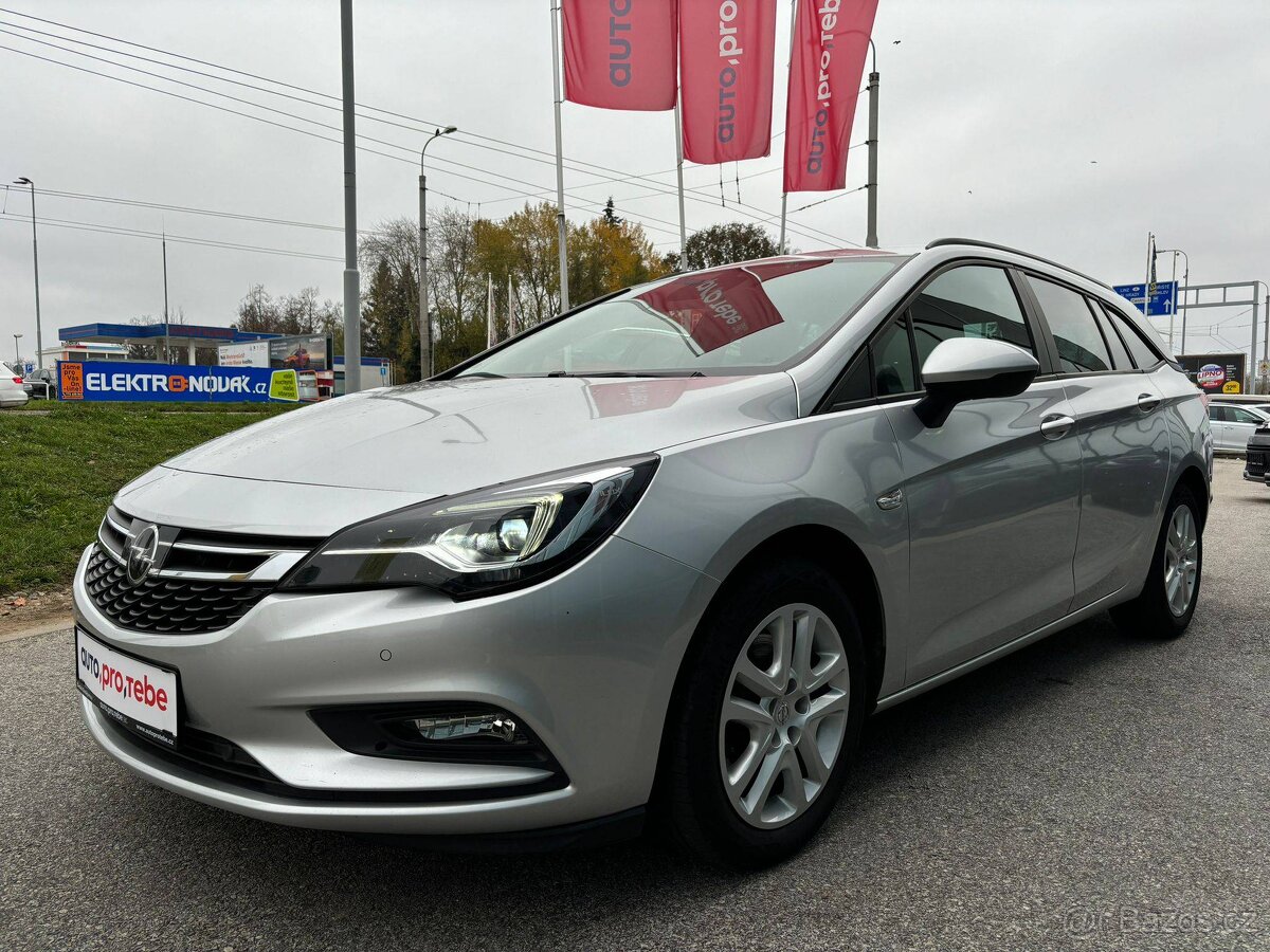 Opel Astra 1.6CDTI 100kW LED, ACC 1.Maj